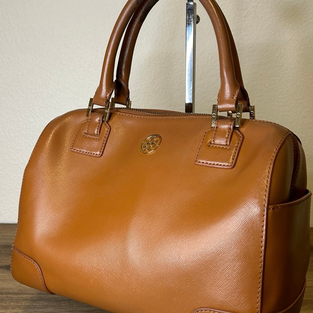 Tory Burch Tan Shoulder Bag with Colorful Scarf - Picture 2 of 12